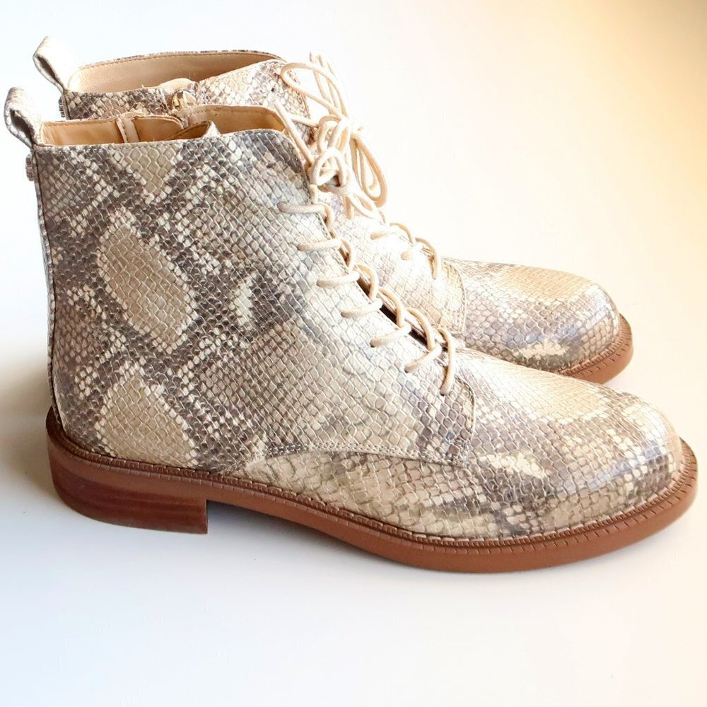 Like New Sam Edelman Nina Snakeskin Lace Up Ankle Boots/Booties Size 8. - Picture 4 of 16